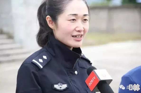 挺进女警花湿润的花苞任务失败警花被捕卧底生涯就此结束