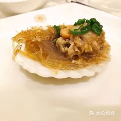 迈开腿让我尝尝你的扇贝据传小王爱吃海鲜尤其爱扇贝最近还一口气吃了三斤